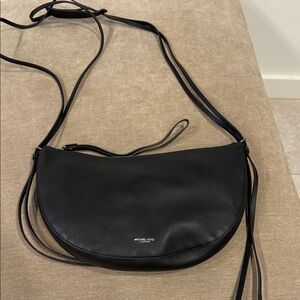 Michael Kors Elegant Black Crossbody Bag